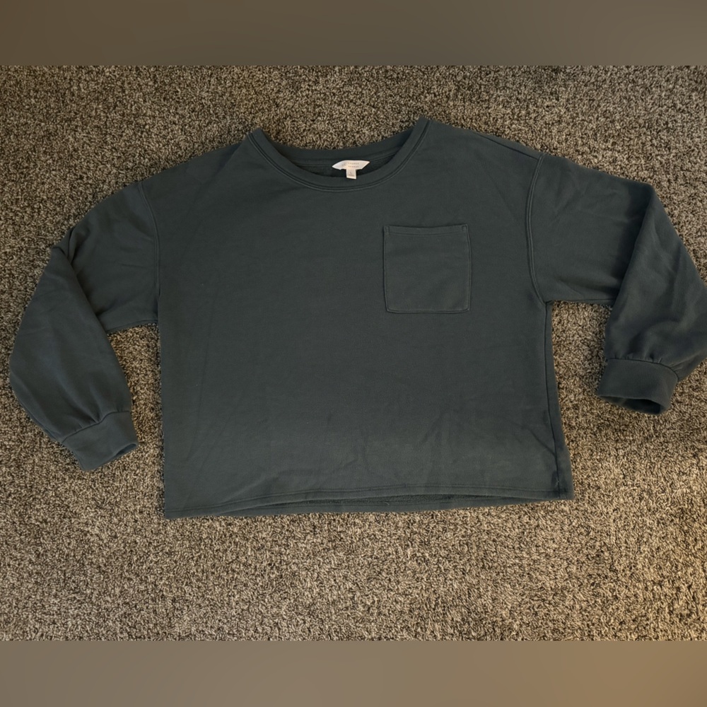 Cropped Crewneck
